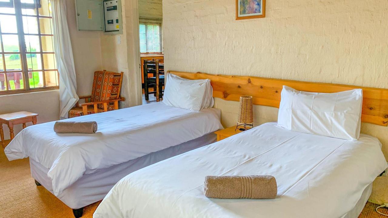 Wits End Mountain Resort Champagne Valley 외부 사진