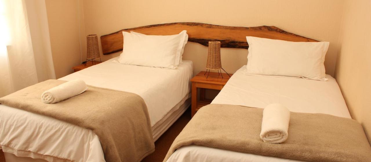Wits End Mountain Resort Champagne Valley 외부 사진